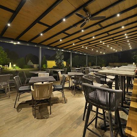 Maxmilian Lifestyle Resort Loučeň Dış mekan fotoğraf