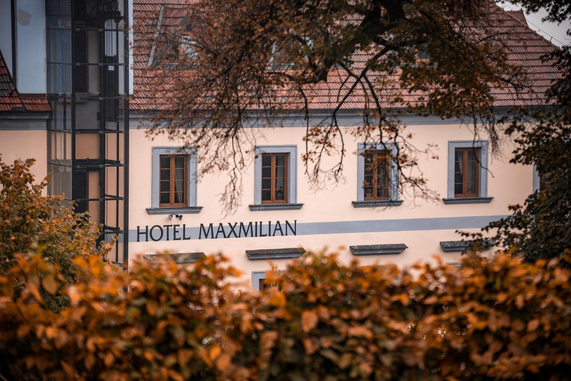 Maxmilian Lifestyle Resort Loučeň Dış mekan fotoğraf